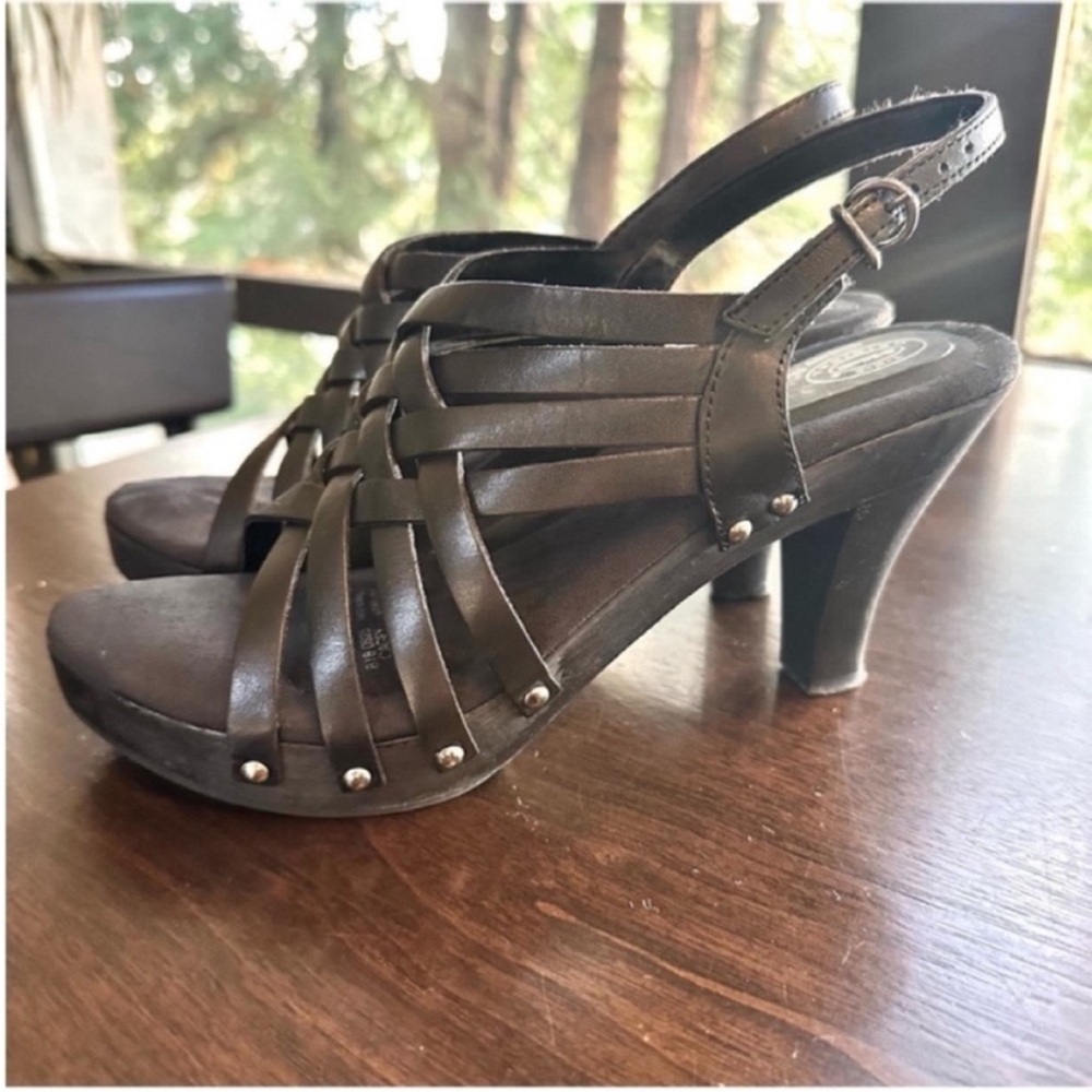 Women’s Black Strappy Slingback Heels